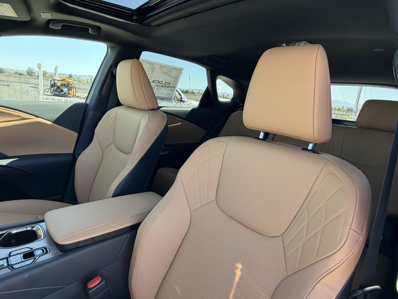 New 2026 Lexus RX 350 CP,DK,FZ,GN,KG,NW,PB,PJ,PM,2T,3J,87Image 20