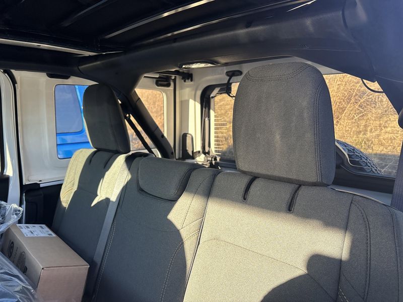 New 2026 Jeep Wrangler 4-door Sport SImage 18