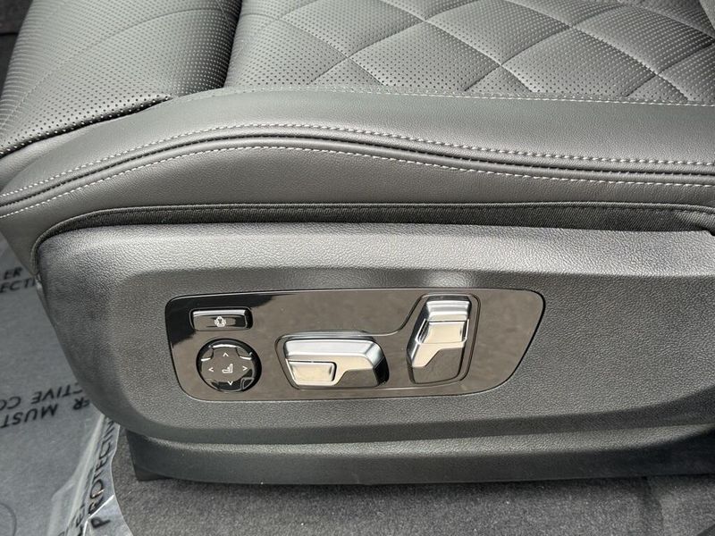 2026 BMW X7 xDrive40iImage 20