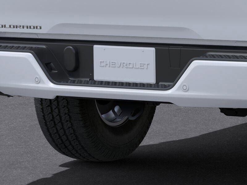 New 2025 Chevrolet Colorado 2WD LTImage 14