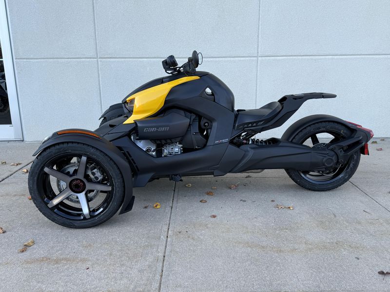 2025 Can-Am RYKER SPORT 900Image 2