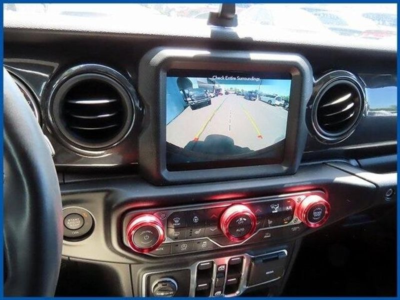 2022 Jeep Wrangler Unlimited Sport AltitudeImage 18