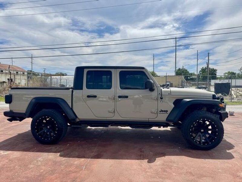 Used 2020 Jeep Gladiator SportImage 4