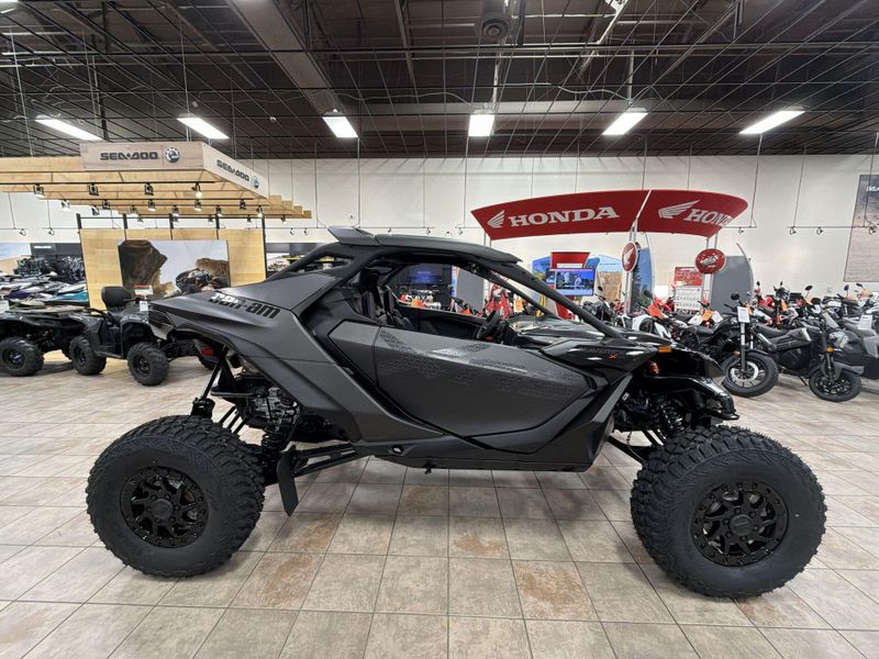New 2026 Can-Am MAVERICK R X RS WITH SMART-SHOX 999T DCT Image 10