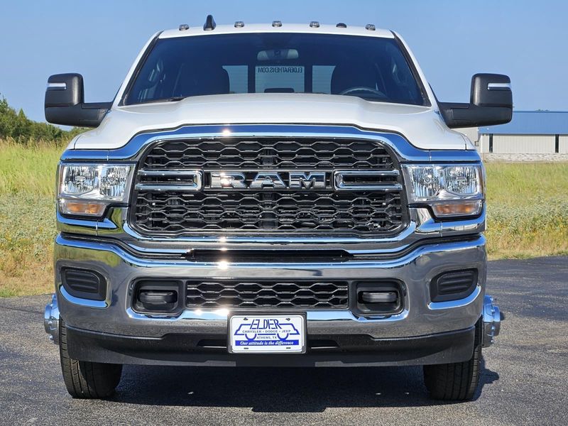 2024 RAM 3500 Tradesman Crew Cab 4x4 8