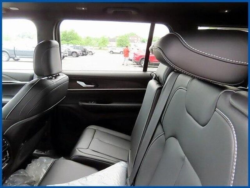 2025 Jeep Grand Cherokee LimitedImage 10