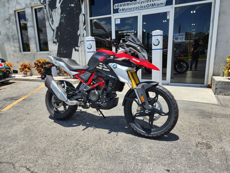 2024 BMW G 310 GS Image 11