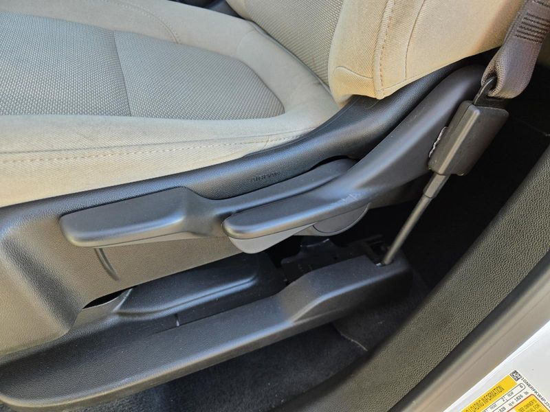 Used 2023 Chevrolet Traverse FWD 4dr LS w/1LS