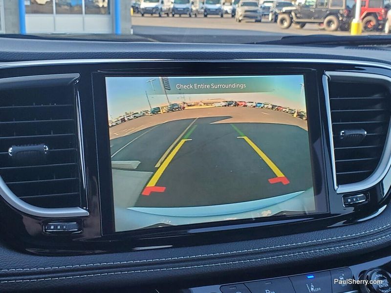 New 2026 Chrysler Pacifica Select