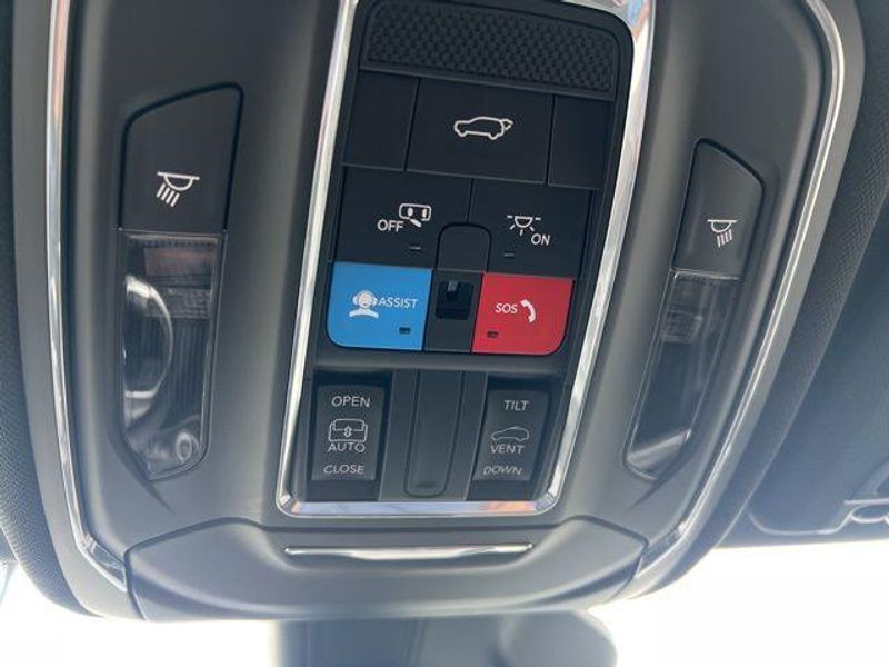 2025 Jeep Grand Cherokee L Altitude X 4x4