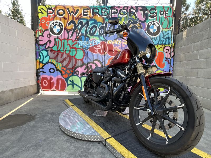 2018 Harley-Davidson XL883NImage 2