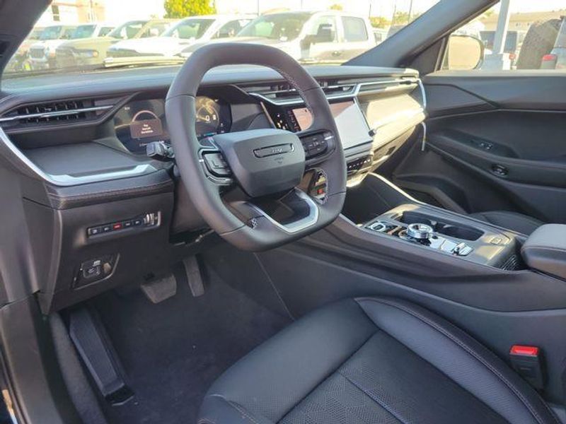 New 2026 Jeep Cherokee Overland 4x4