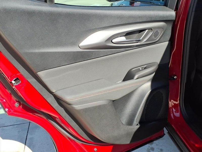 New 2025 Alfa Romeo Tonale IntensaImage 12