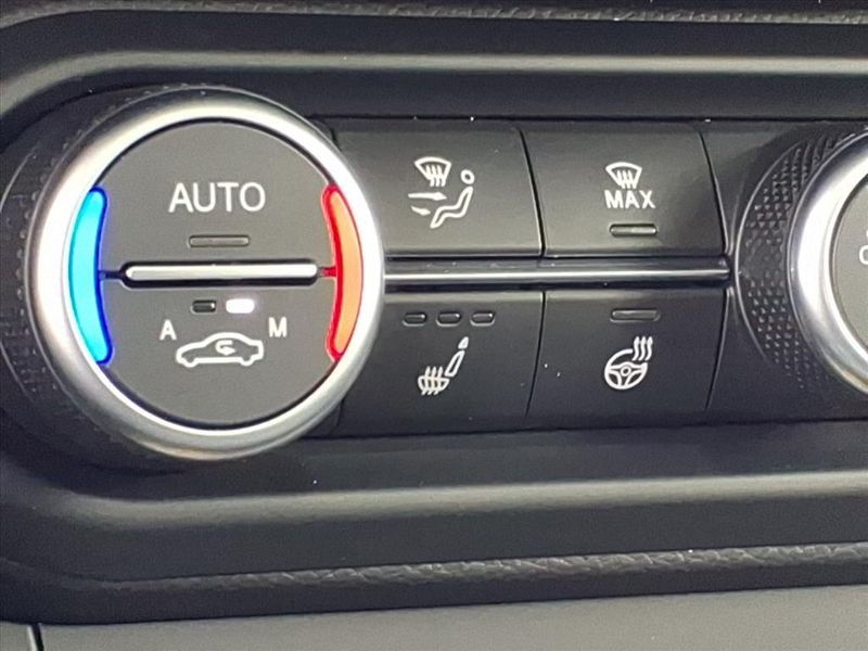 New 2025 Alfa Romeo Stelvio AWDImage 21