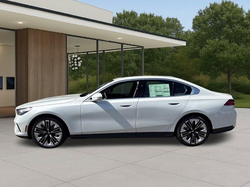 New 2027 BMW 5 Series 530iImage 11
