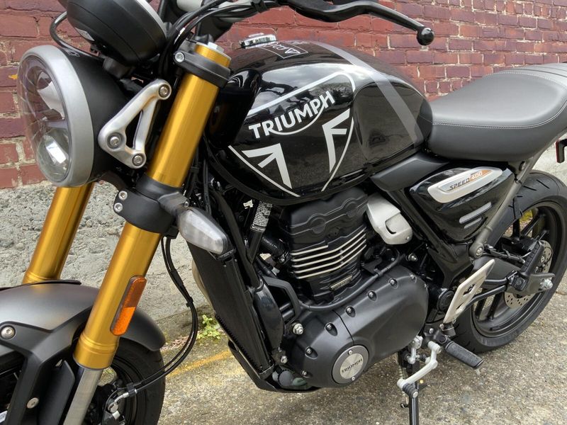 2025 Triumph SPEED 400