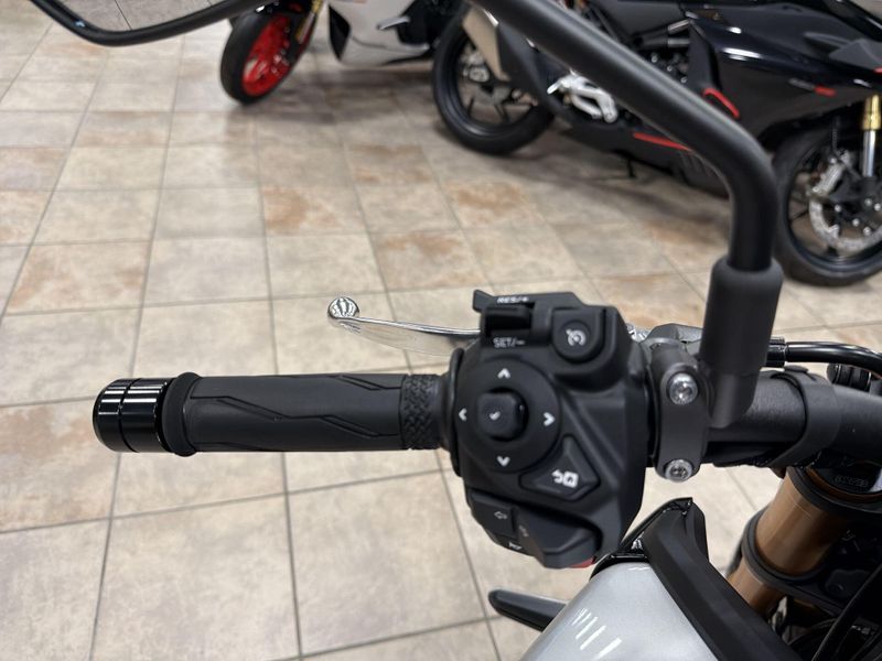 New 2026 Yamaha MT-09 SP Image 22