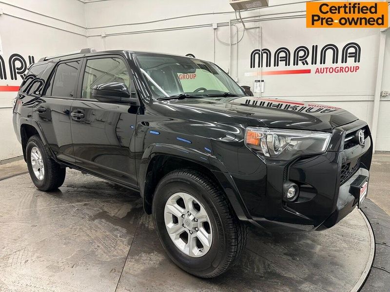 2021 Toyota 4Runner SR5Image 1