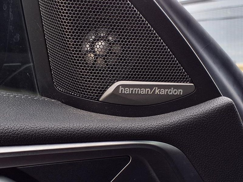 Used 2021 BMW 4 Series M440i xDriveImage 16