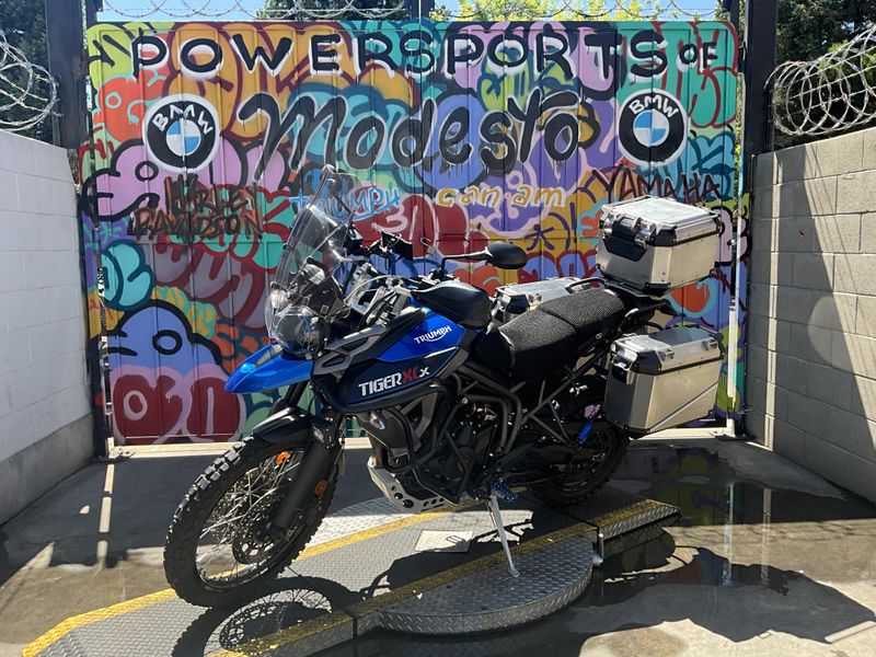 Used 2016 Triumph TIGER 800 XCX Image 1