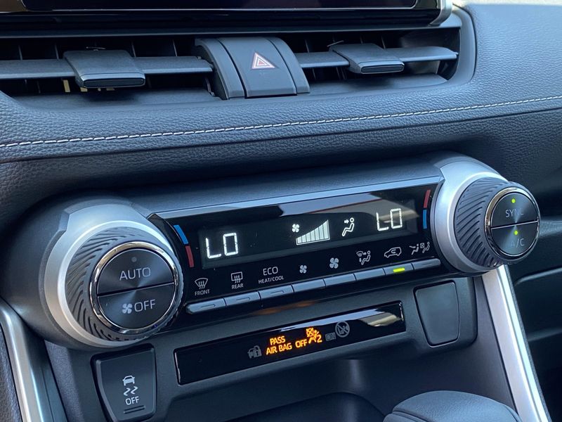 New 2025 Toyota RAV4 Hybrid LEImage 17
