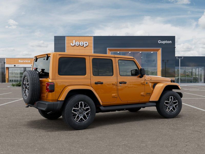 New 2026 Jeep Wrangler 4-door SaharaImage 30