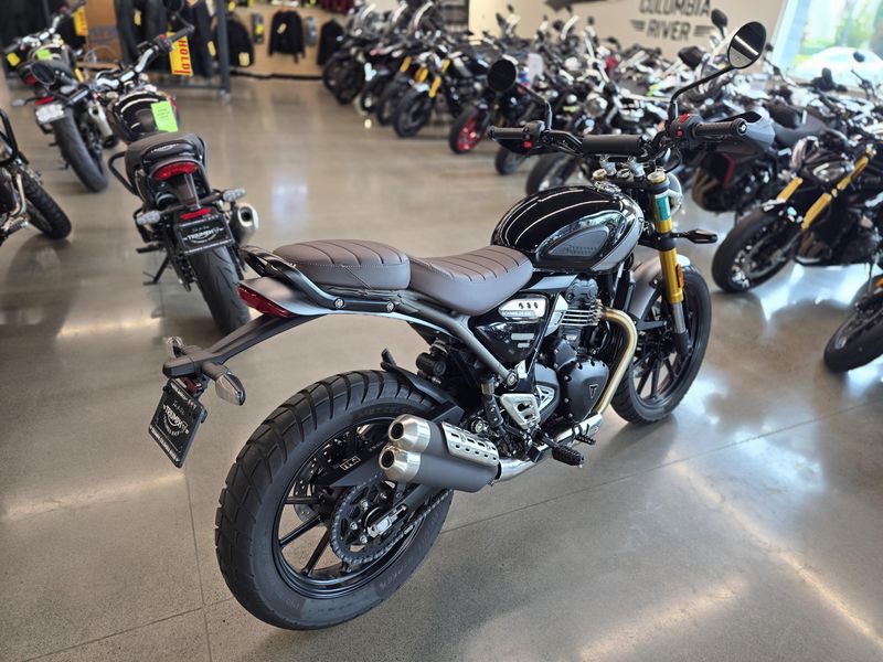 Used 2024 Triumph SCRAMBLER 400X 