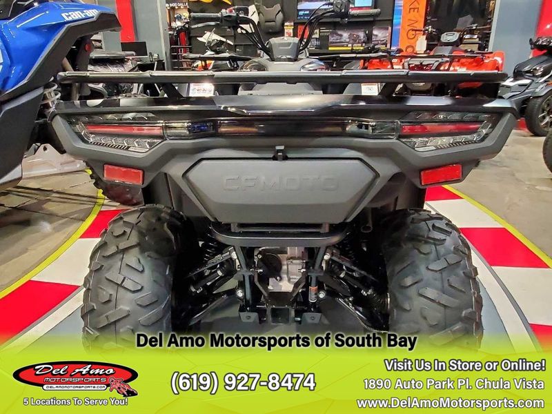 2024 CFMOTO CF400AU-6S  in a JET BLACK exterior color. Del Amo Motorsports of South Bay (619) 547-1937 delamomotorsports.com 