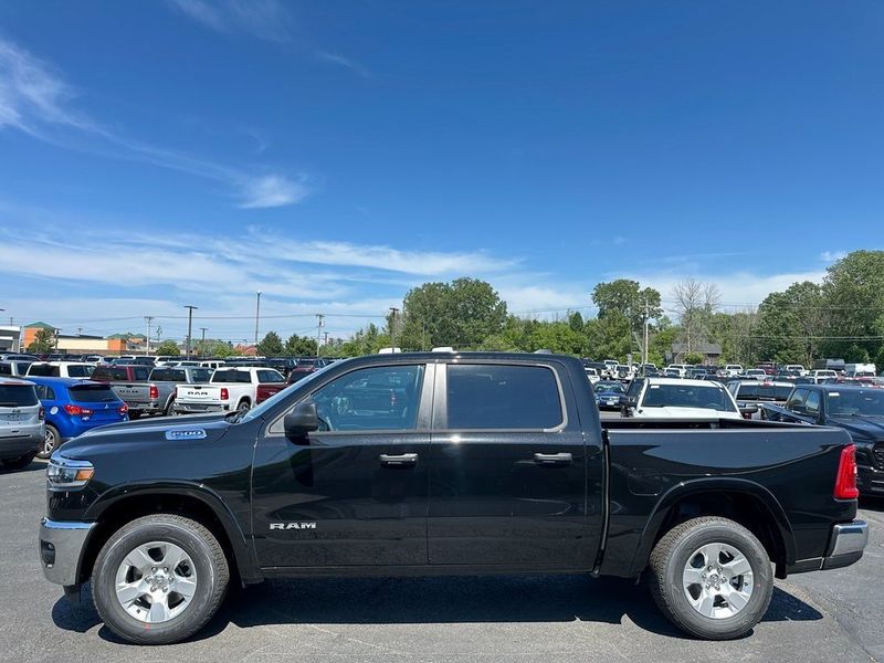 2025 RAM 1500 Big Horn Crew Cab 4x4 5