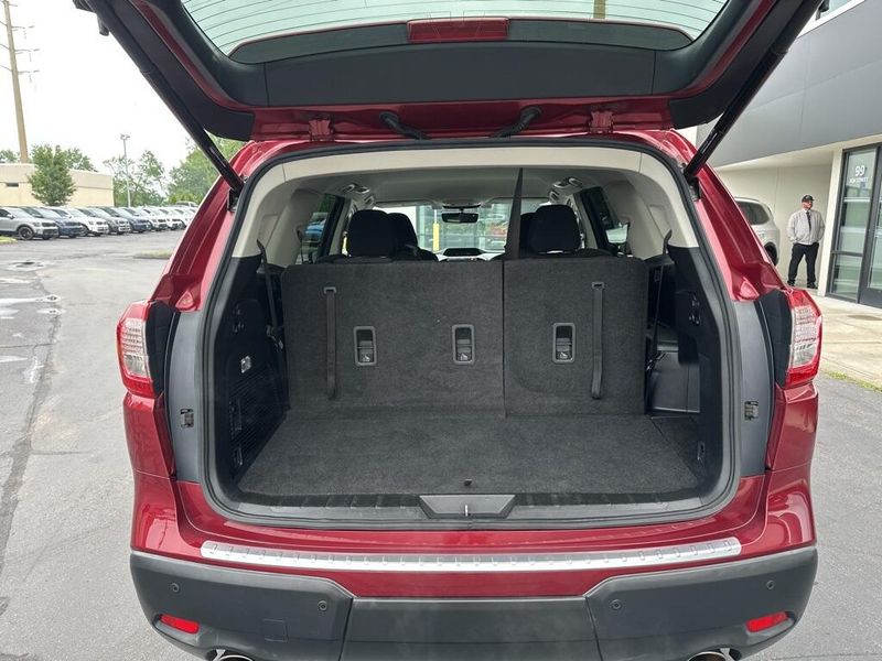 Used 2019 Subaru Ascent PremiumImage 17