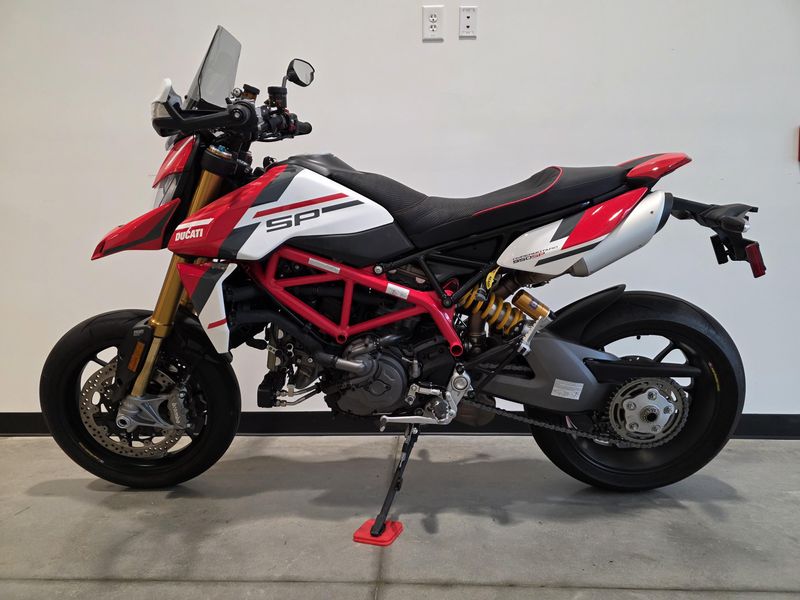 2025 Ducati Hypermotard 950 SP
