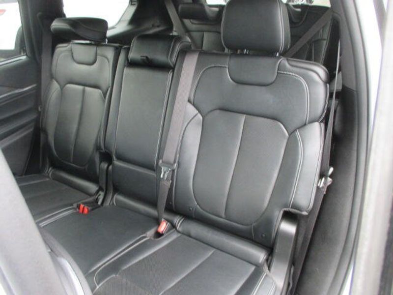 Used 2022 Jeep Grand Cherokee L OverlandImage 23