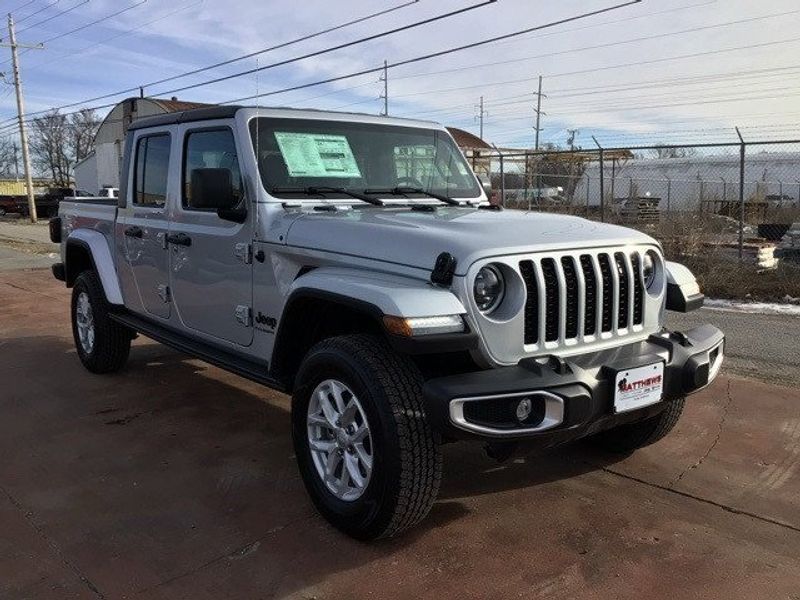 2023 Jeep Gladiator SportImage 7