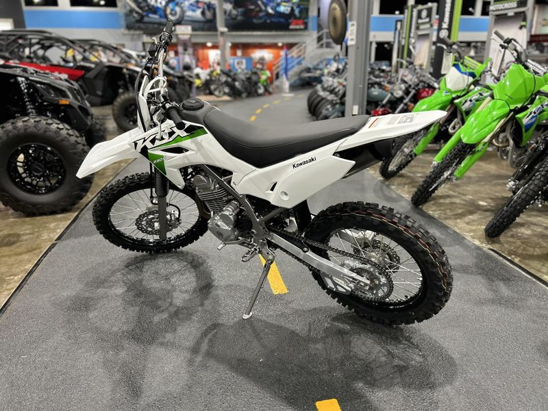 New 2026 Kawasaki KLX 230R Image 11