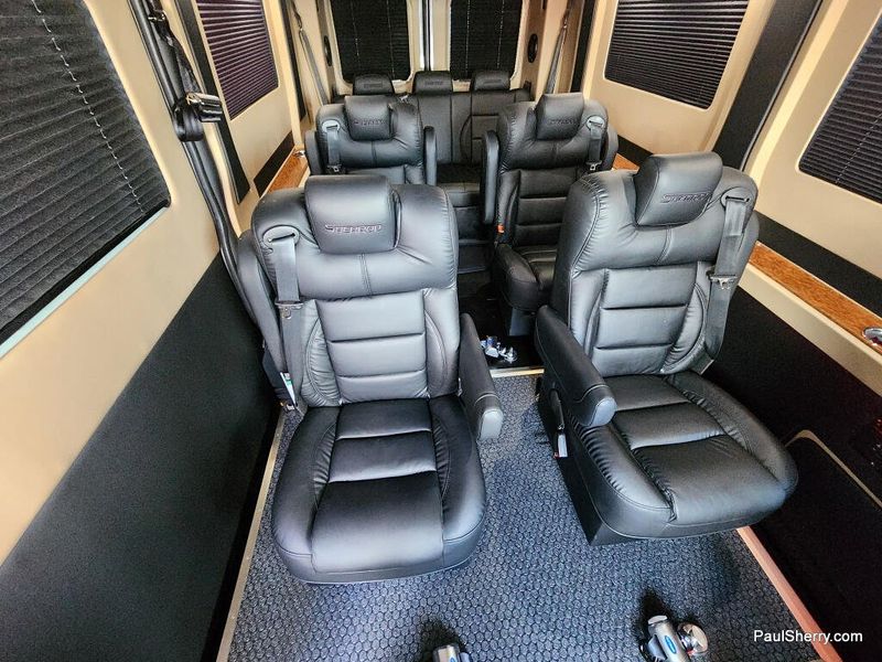 New 2024 RAM Promaster 2500 Slt+ Window Van High Roof 159' Wb