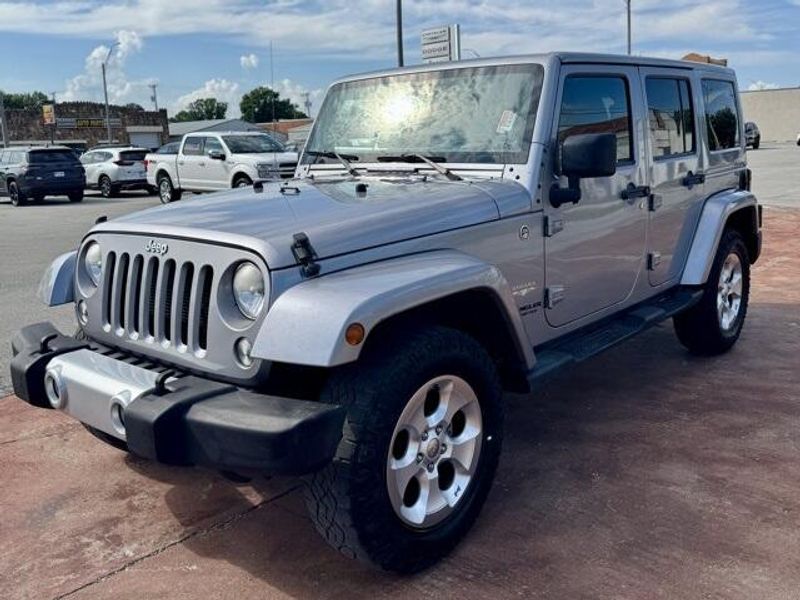 2014 Jeep Wrangler Unlimited SaharaImage 1