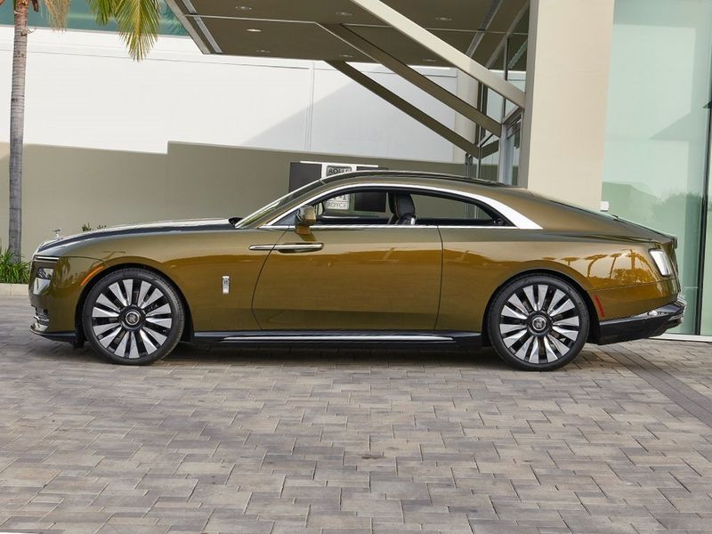 2024 Rolls-Royce   in a Chartreuse exterior color and Blackinterior. SHELLY AUTOMOTIVE shellyautomotive.com 