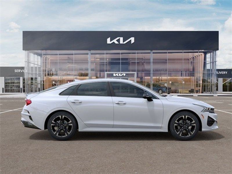 2024 Kia K5 GT-LineImage 7