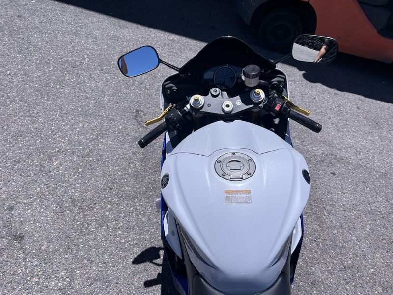 Used 2014 Yamaha YZF-R6 CA Image 19