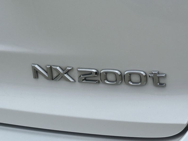 2016 Lexus NX 200tImage 13