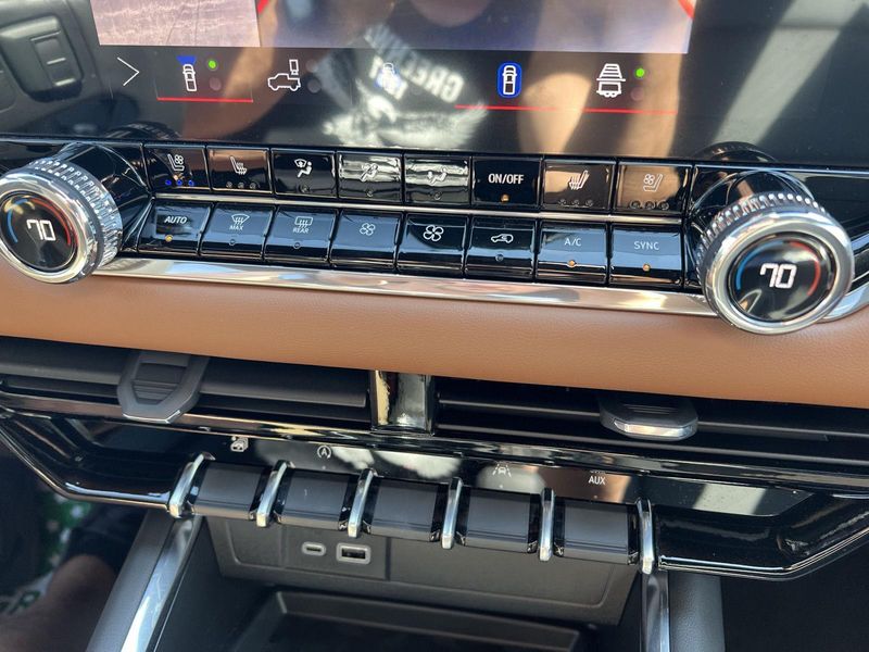 2026 Gmc Canyon AT4 photo 18