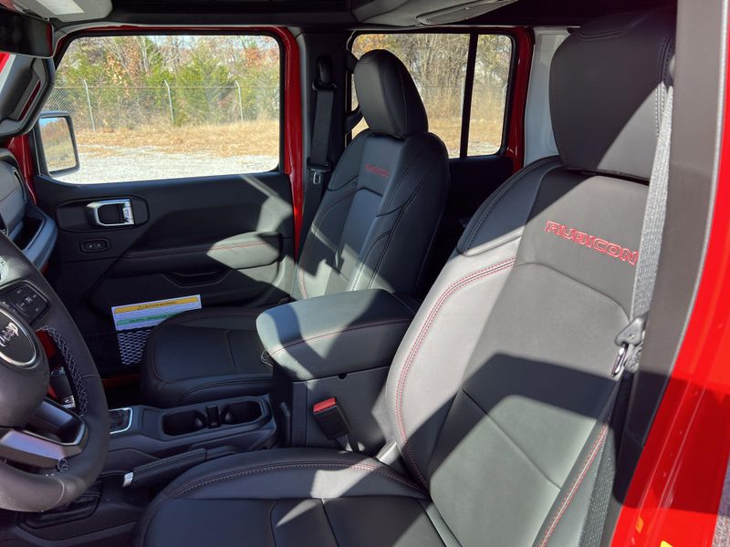 New 2026 Jeep Wrangler 4-door Rubicon XImage 25