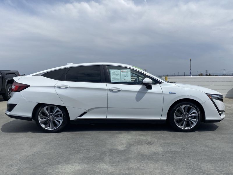 Used 2018 Honda Clarity Plug-In Hybrid TouringImage 3