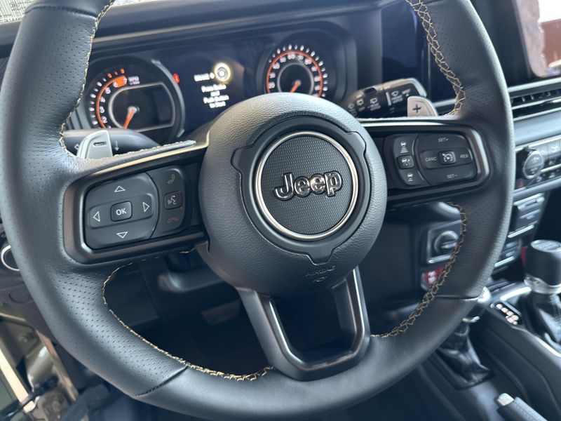 New 2025 Jeep Wrangler 4-door Rubicon 392Image 24