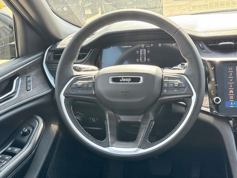 New 2026 Jeep Grand Cherokee Limited 4x4