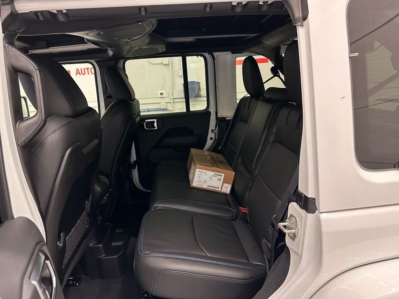 2024 Jeep Wrangler 4-door Rubicon X 4xeImage 13