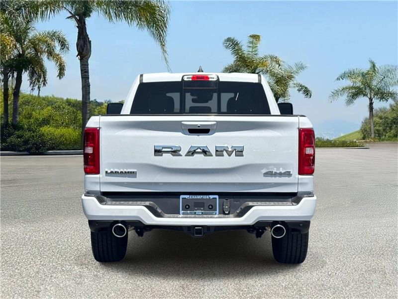 New 2026 RAM 1500 Laramie Crew Cab 4x4 6'4' Box