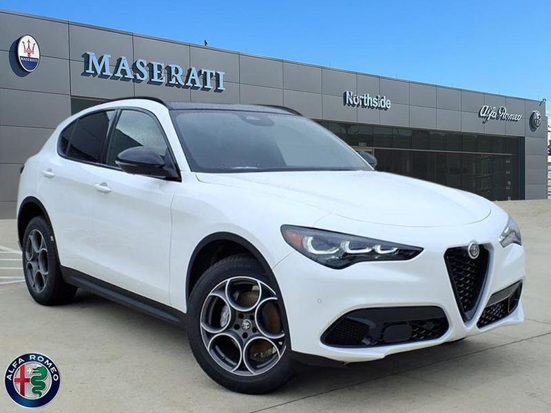 New 2025 Alfa Romeo Stelvio AWDImage 1