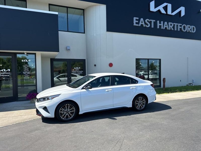 2024 Kia Forte GT-LineImage 1