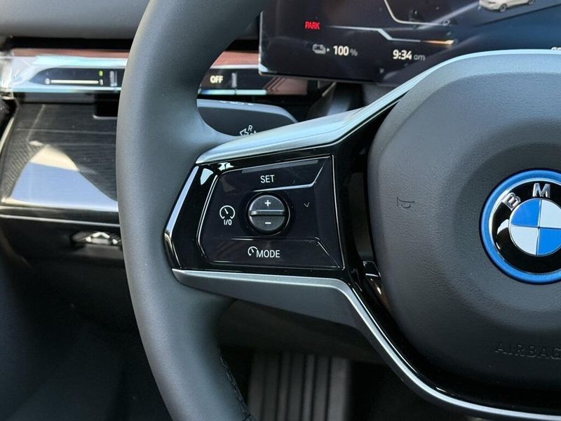 2025 BMW i5 eDrive40Image 23